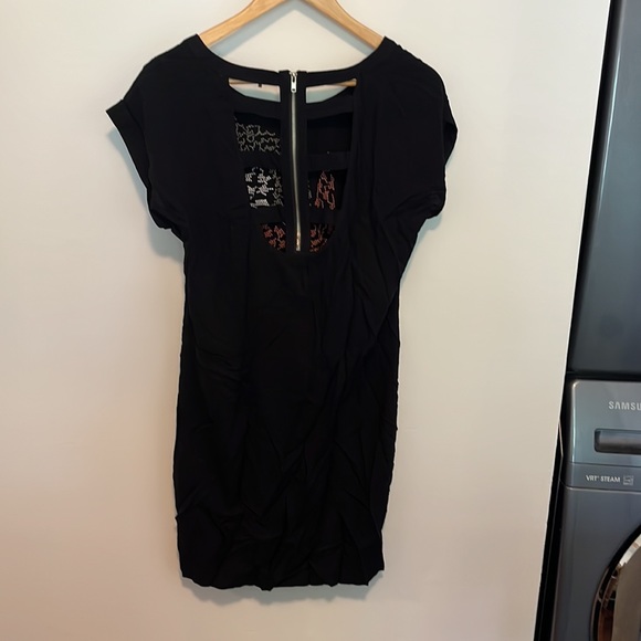 Black dress - Picture 2 of 3